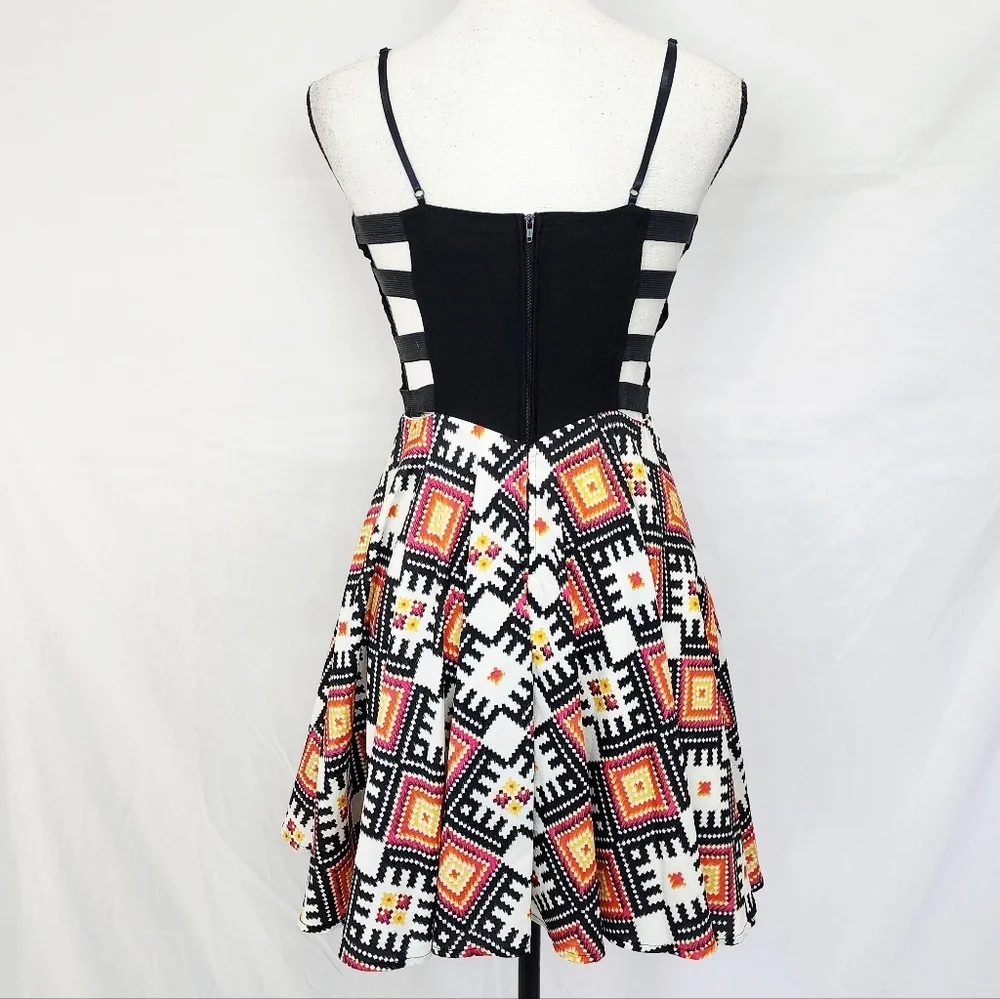 Emerald Sundae Women's Juniors Dress Size 11 Black Geometric Print